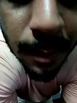 jaiwrld0 online show from September 22, 8:11 pm