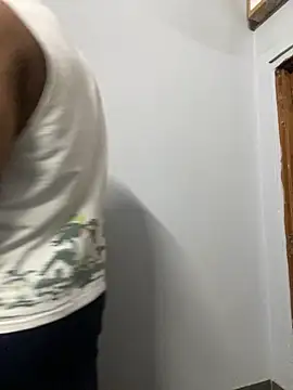 jaiwrld0 online show from May 9, 6:24 pm