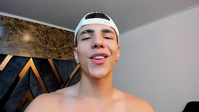 Flynn Riider online show from January 11, 2:36 pm