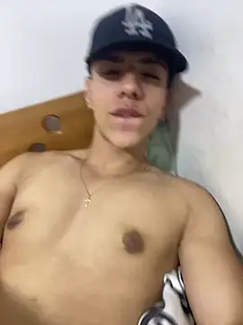 Flynn Riider online show from February 23, 6:23 pm