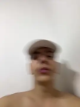 Flynn Riider online show from February 25, 3:05 pm