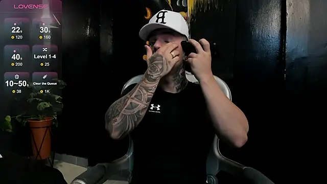 Flynn Riider online show from March 10, 5:18 pm