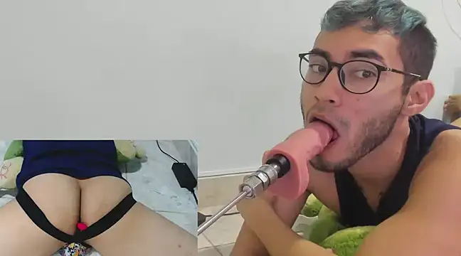 alexdesire online show from December 13, 10:30 am