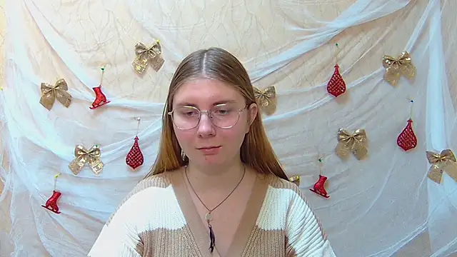 Snapshot of RysaKosaYlya chatting on December 21, 6:19 am RysaKosaYlya online show from December 21, 6:19 am