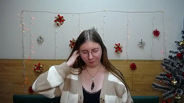 Snapshot of RysaKosaYlya chatting on December 27, 9:06 am RysaKosaYlya online show from December 27, 9:06 am