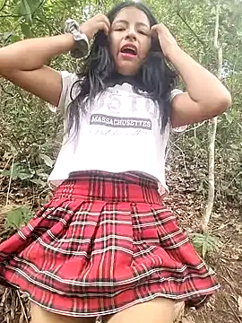 Danna-linyi online show from February 24, 5:20 pm