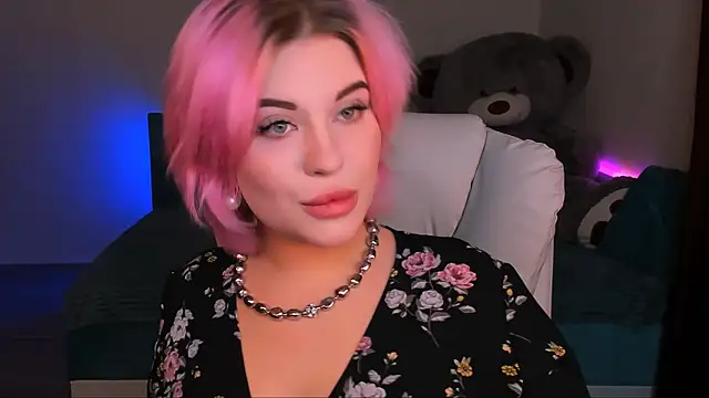 Snapshot of evaharve chatting on December 16, 9:52 pm evaharve online show from December 16, 9:52 pm