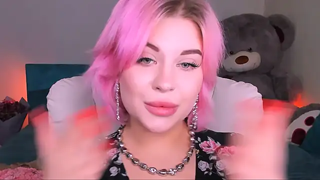 Snapshot of evaharve chatting on December 18, 10:35 pm evaharve online show from December 18, 10:35 pm