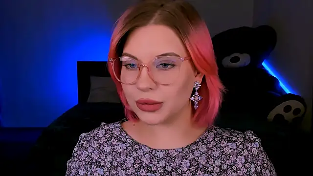 Snapshot of evaharve chatting on March 4, 8:49 pm evaharve online show from March 4, 8:49 pm