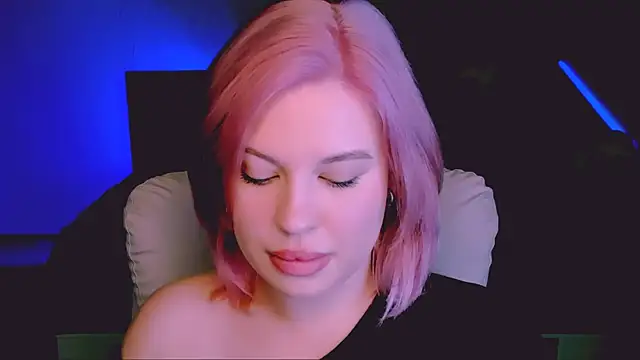 Snapshot of evaharve chatting on September 18, 4:47 am evaharve online show from September 18, 4:47 am