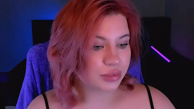 Snapshot of evaharve chatting on October 3, 6:54 am evaharve online show from October 3, 6:54 am