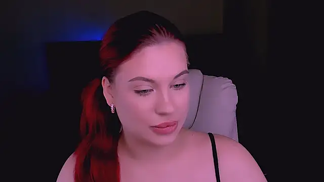 Snapshot of evaharve chatting on March 5, 6:15 pm evaharve online show from March 5, 6:15 pm