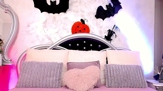 EuphoriaElle online show from October 15, 7:03 pm