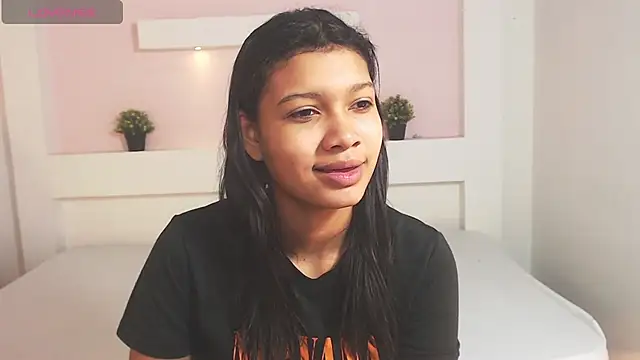 Snapshot of SelenaFox6 chatting on February 9, 11:58 am SelenaFox6 online show from February 9, 11:58 am