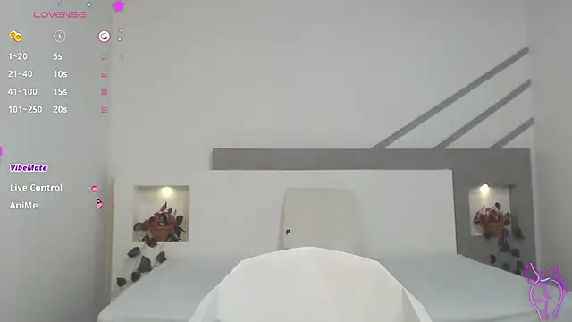 Snapshot of SelenaFox6 chatting on February 25, 1:17 pm SelenaFox6 online show from February 25, 1:17 pm