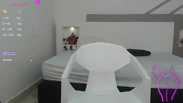Snapshot of SelenaFox6 chatting on March 4, 3:22 am SelenaFox6 online show from March 4, 3:22 am