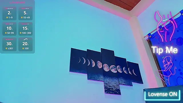 HaleyAmaya online show from November 25, 1:55 pm