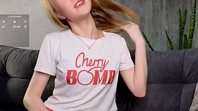 WiloneEsse online show from January 26, 1:31 am