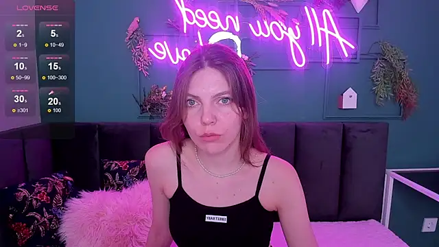 Snapshot of marie_reyes_ chatting on December 27, 1:43 am marie reyes  online show from December 27, 1:43 am