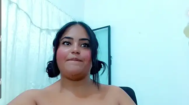 emyli 23 online show from February 13, 6:48 pm