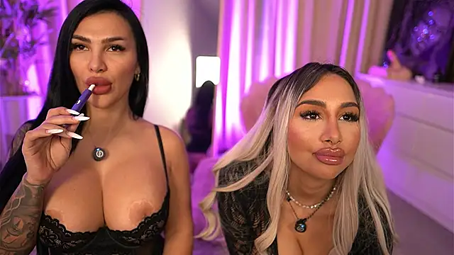 GoldenAmber online show from February 27, 6:13 am