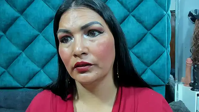 PENELOPELEWISs online show from November 5, 6:30 pm