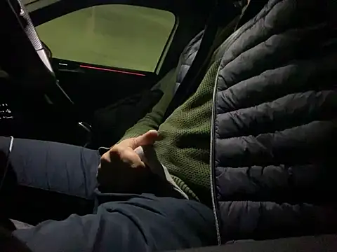 Snapshot of ItalStall chatting on October 9, 5:16 am ItalStall online show from October 9, 5:16 am