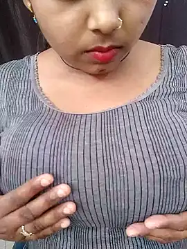 Snapshot of Cute-Anamika50 chatting on February 14, 8:52 am Cute-Anamika50 online show from February 14, 8:52 am