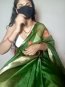 Snapshot of Cute-Aadhvita chatting on January 8, 1:32 am Cute-Aadhvita online show from January 8, 1:32 am