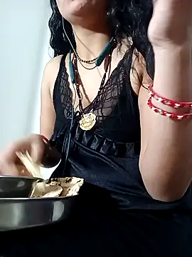 Snapshot of Cute-Aadhvita chatting on February 12, 9:31 am Cute-Aadhvita online show from February 12, 9:31 am