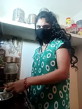 Snapshot of Cute-Aadhvita chatting on February 17, 4:31 am Cute-Aadhvita online show from February 17, 4:31 am