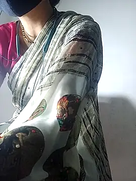 Snapshot of Cute-Aadhvita chatting on March 5, 10:44 am Cute-Aadhvita online show from March 5, 10:44 am