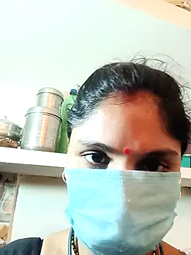 Snapshot of Cute-Aadhvita chatting on March 9, 7:01 am Cute-Aadhvita online show from March 9, 7:01 am