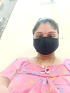 Snapshot of Cute-Aadhvita chatting on November 1, 12:45 am Cute-Aadhvita online show from November 1, 12:45 am