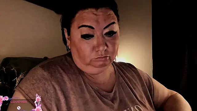 SexxyDreams1 online show from September 21, 3:41 am