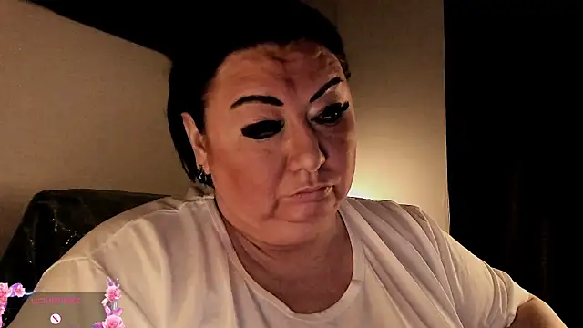 SexxyDreams1 online show from September 23, 2:58 am