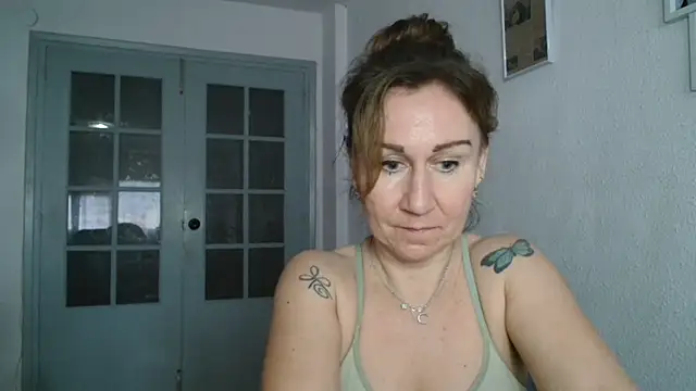 Snapshot of TamaraSweetxo chatting on March 7, 5:06 pm TamaraSweetxo online show from March 7, 5:06 pm