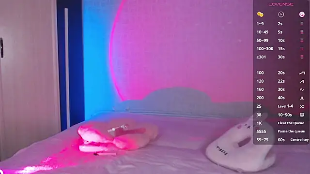 Lessy Lasska online show from November 29, 1:03 pm