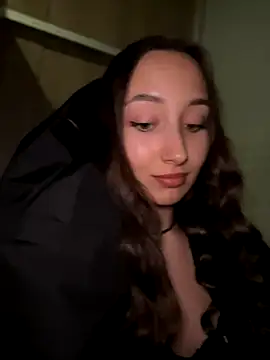 Snapshot of VelvetVixenI chatting on December 15, 4:00 pm VelvetVixenI online show from December 15, 4:00 pm