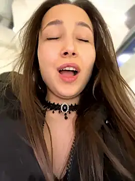 Snapshot of VelvetVixenI chatting on January 8, 7:38 pm VelvetVixenI online show from January 8, 7:38 pm