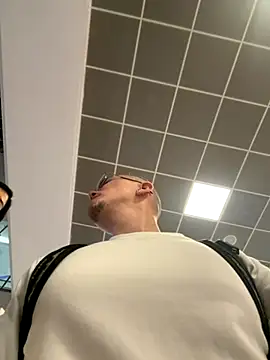 adam-rivera online show from November 9, 12:42 am