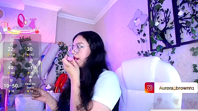 Aurora Brownn online show from November 28, 4:37 am