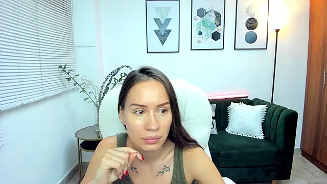 Snapshot of kiim_sweett chatting on February 22, 11:35 am kiim sweett online show from February 22, 11:35 am