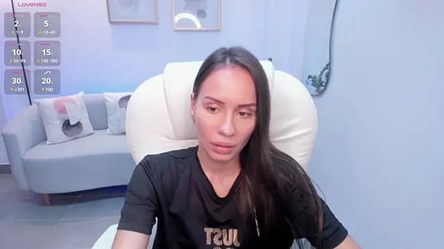 Snapshot of kiim_sweett chatting on February 26, 3:19 pm kiim sweett online show from February 26, 3:19 pm