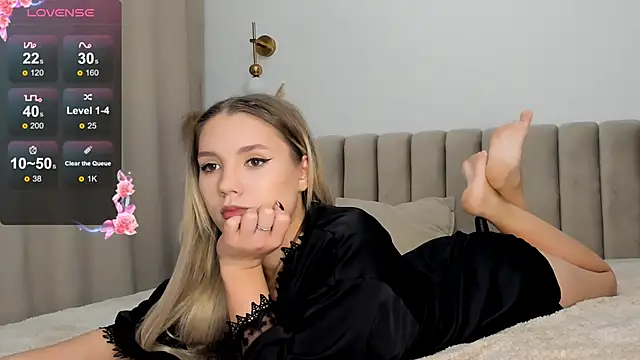LadyHottCum online show from November 6, 4:02 am