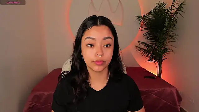 Ariana Pierce online show from December 14, 12:43 pm