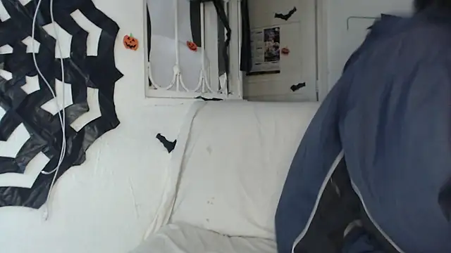 pervertsteens3 online show from October 29, 6:26 am