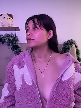 Snapshot of mariana_21x chatting on December 30, 12:52 pm mariana 21x online show from December 30, 12:52 pm