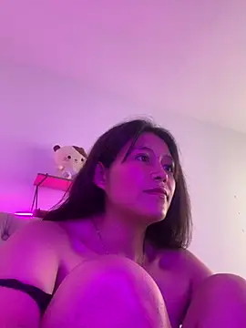 Snapshot of mariana_21x chatting on January 13, 3:58 pm mariana 21x online show from January 13, 3:58 pm