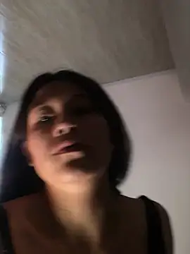 Snapshot of mariana_21x chatting on January 13, 10:03 pm mariana 21x online show from January 13, 10:03 pm